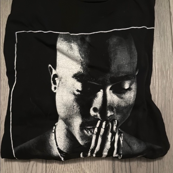 Black Tupac Graphic T-Shirt - Picture 3 of 3